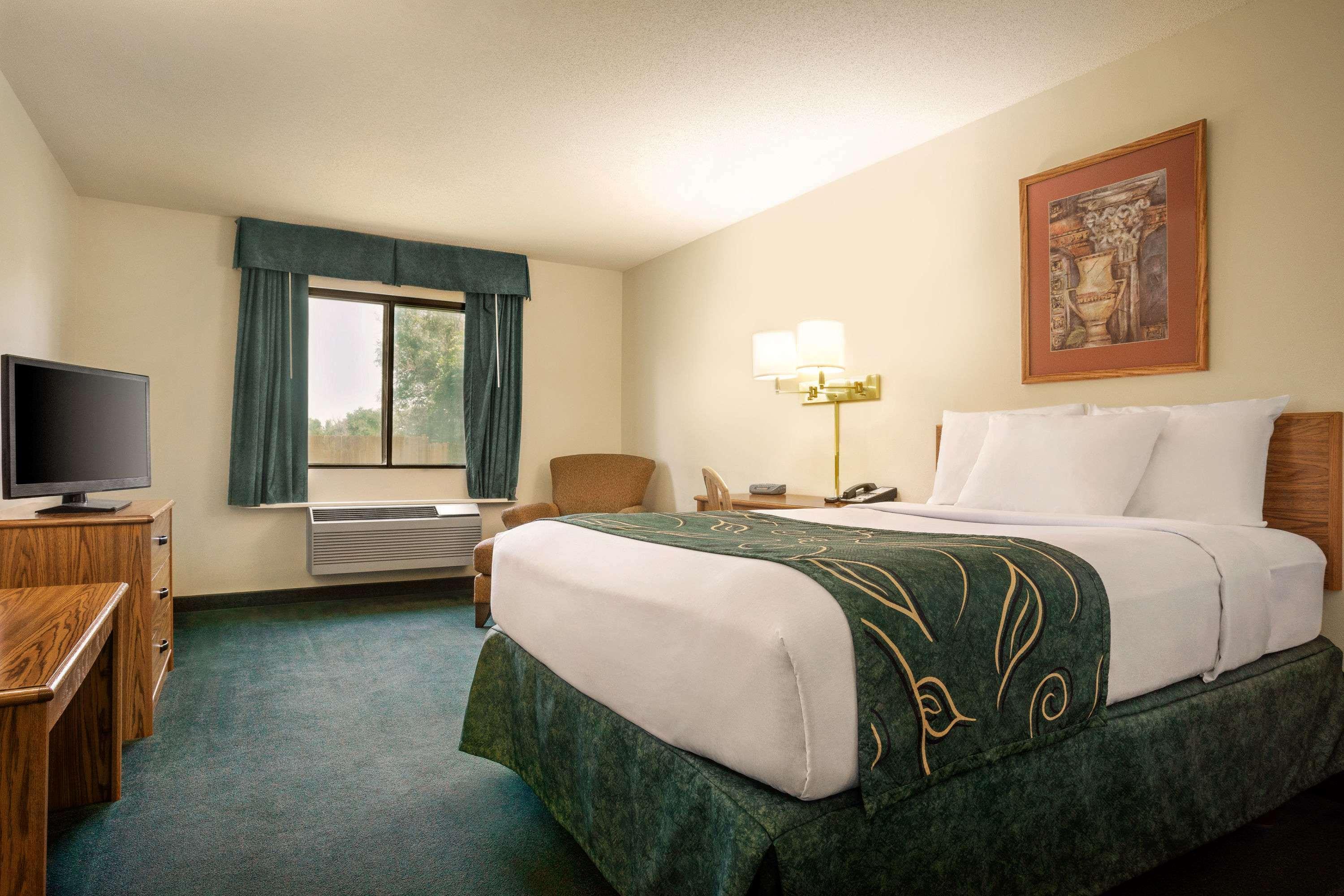 Travelodge By Wyndham Morrill Εξωτερικό φωτογραφία