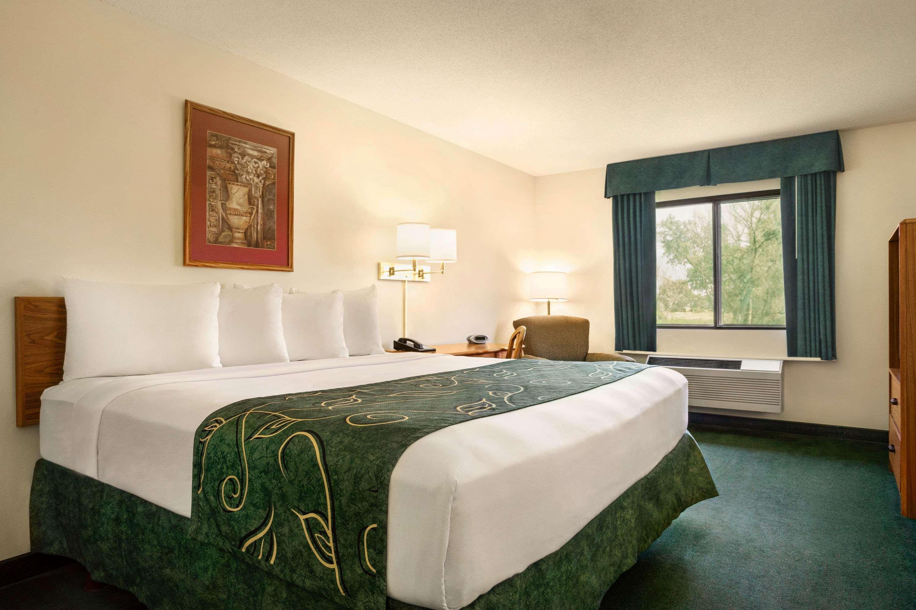 Travelodge By Wyndham Morrill Εξωτερικό φωτογραφία