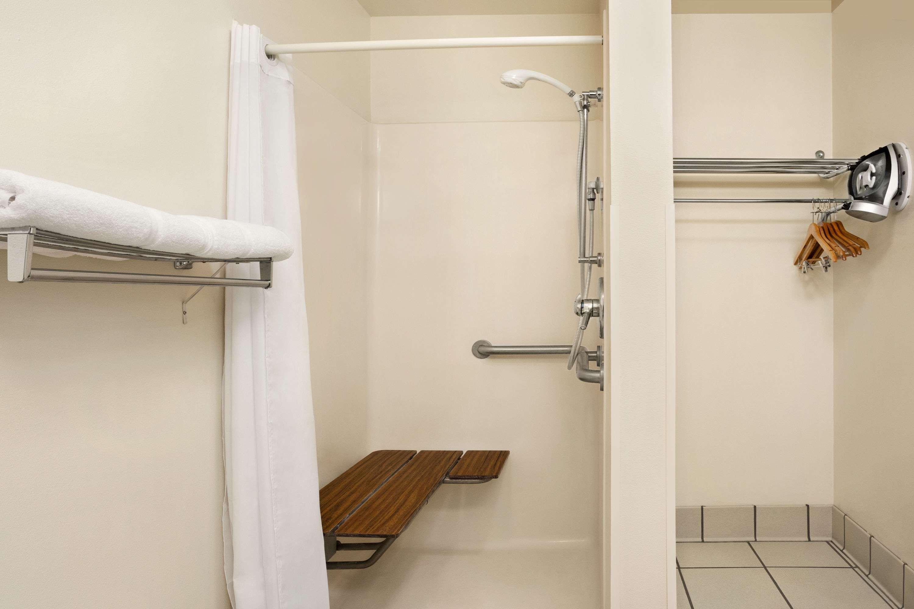 Travelodge By Wyndham Morrill Εξωτερικό φωτογραφία