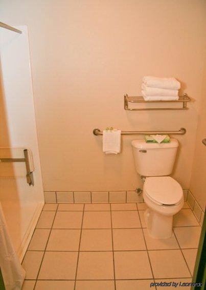 Travelodge By Wyndham Morrill Δωμάτιο φωτογραφία